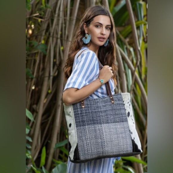 Myra Bag Ruffy-Tuffy Tote Bag NWT - Picture 7 of 8